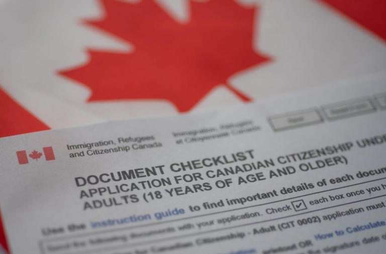 Trudeau Liberals making moves to cheapen Canadian citizenship – Toronto SunGN notes: “After announcing they would extend birthright citizenship to two generations born out of Canada, the government is now looking at extending citizenship to people who are in the country illegally.”  Liberal government would be rewarding all those who broke the law.