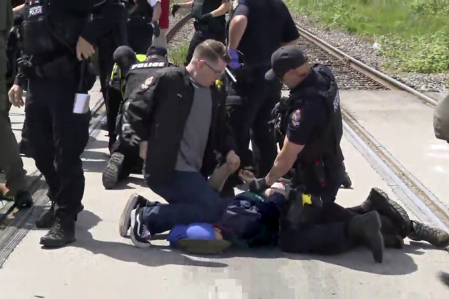 Police arrest 14 at Gaza solidarity rail blockade in Vancouver – Global NewsGN notes: “Unlawful protests that block vital infrastructure put peoples’ safety at risk,” Const. Tania Visintin said.” “Police said they aimed to recommend mischief charges against the 14 people arrested at the scene.”  It’s about time to charge these Hamas supporters.