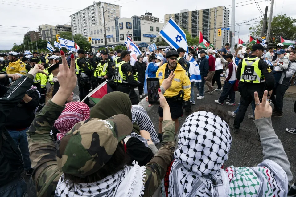 Toronto ‘Walk with Israel’ event held amid high security, faceoffs with protesters – The Canadian PressGN notes: The United Jewish Appeal Federation of Greater Toronto’s Noah Shack said the amount of security surrounding the event was “a sad testament to where our city is right now.” Canada’s Islamization with its mass immigration has brought “an explosion of hate” against the Jewish community.