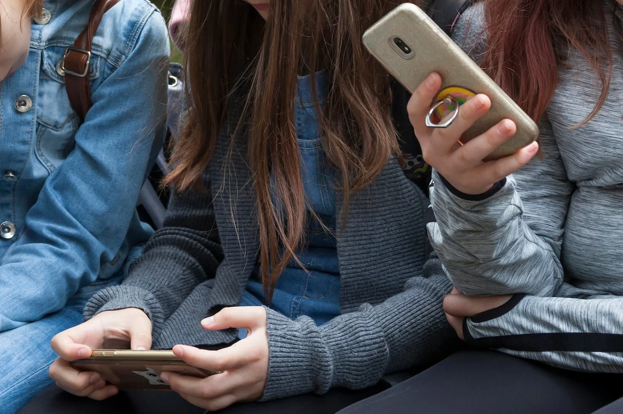 P.E.I. banning cellphones in classrooms for ‘the mental health of our students,’ says education minister – CBC NewsGN notes: “Come September, a letter will go home with students including those expectations. Students and parents will be expected to read and understand the document, and then sign a letter agreeing to the expectations.” Such policy should be implemented across the country.