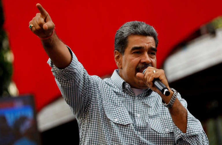 Nicolás Maduro decrees ‘advancement of Christmas to October 1’ after González Urrutia arrest warrant – El Pais (USA)GN notes: “Hours after the Attorney General’s Office ordered the arrest of opposition candidate Edmondo Gonzalez Urrutia on terrorism-related charges… the Chavista leader… decreed the advancement of Christmas to October 1”  Socialists love power and censorship almost as much as they hate Jesus Christ.