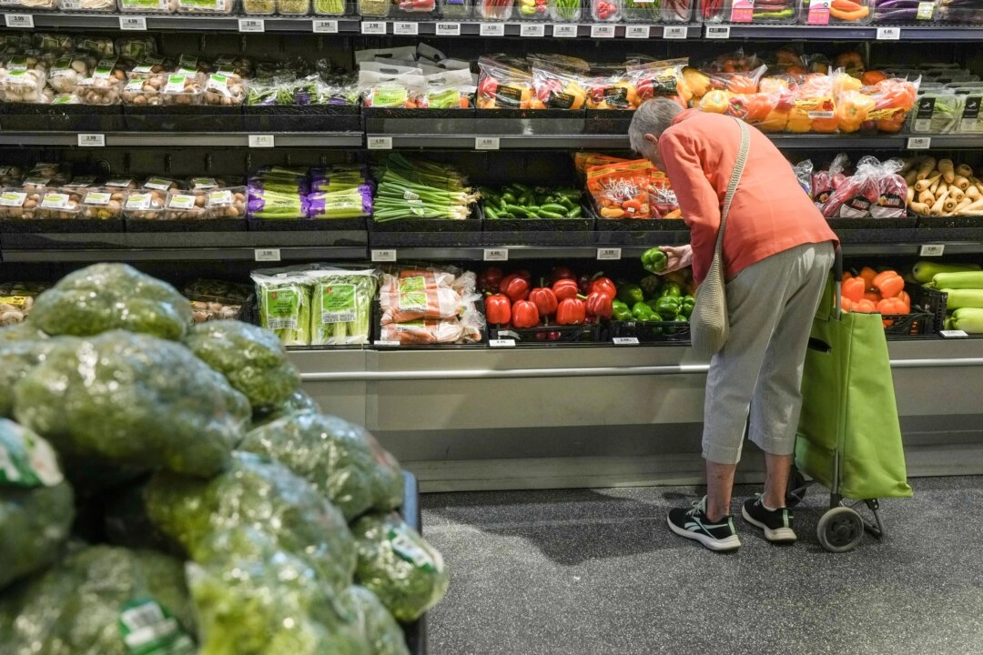 One in 10 Canadians Worried About Lacking Food, Some ‘Did Not Eat’ When Hungry: Survey – The Epoch TimesGN notes: “In spring 2024, over one-third of respondents (35 percent) reported feeling “quite a bit” or “extremely” stressed most days due to financial issues, similar to the 33 percent who reported financial stress two years earlier.”  Liberals will suck support from the Bloc Québécois or anything else to avoid election, while claiming Canadians want them to govern.