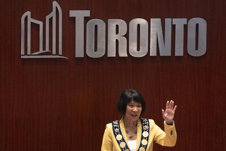 Councillors quiet as ‘Black-mandated’ shelter news prompts outrage – Toronto SunGN notes: Shelter needs grows amid surge of fake-refugee claimants. They falsely claim persecution in their country of origin, then Canada rewards them with free healthcare, money and work permits. It’s topped off with Toronto planning racist shelter preference for blacks. Nice!
